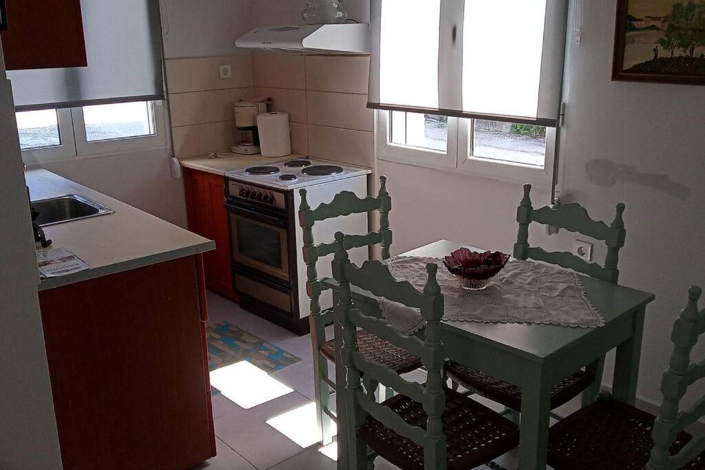 Apartamento Paris House 3 Patras Exterior foto