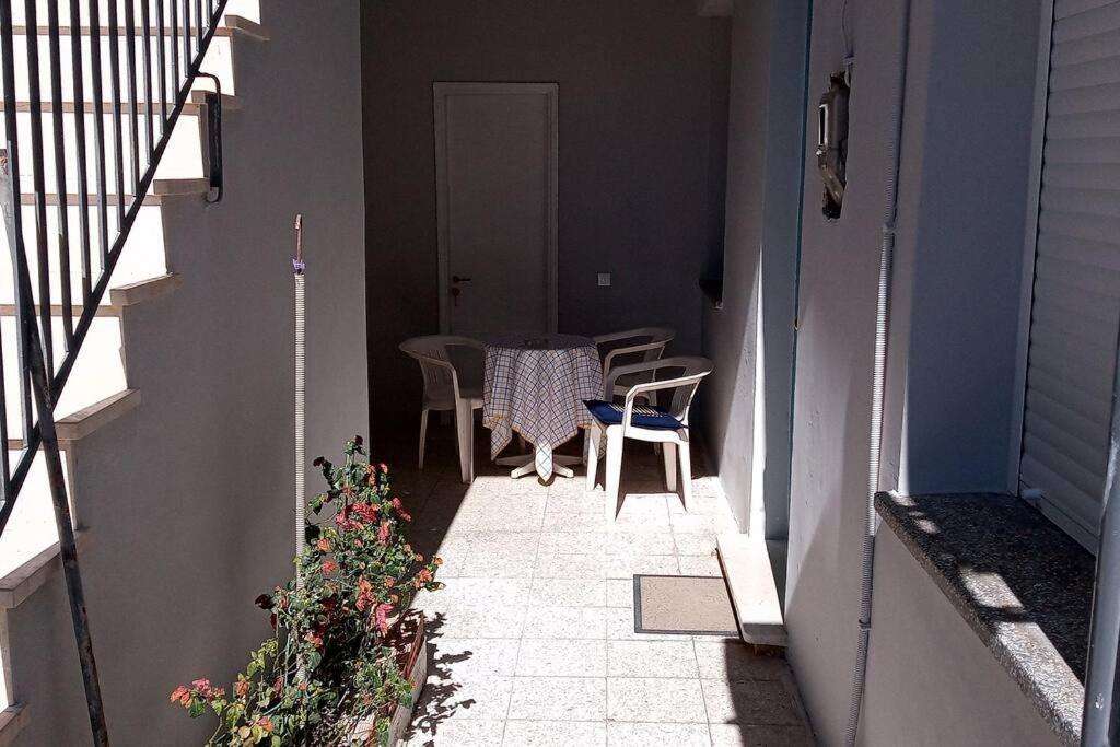 Apartamento Paris House 3 Patras Exterior foto
